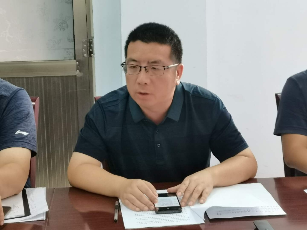 米河镇召开8月份政法工作例会