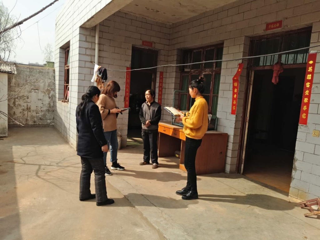 米河镇民政所积极开展低保入户调查工作